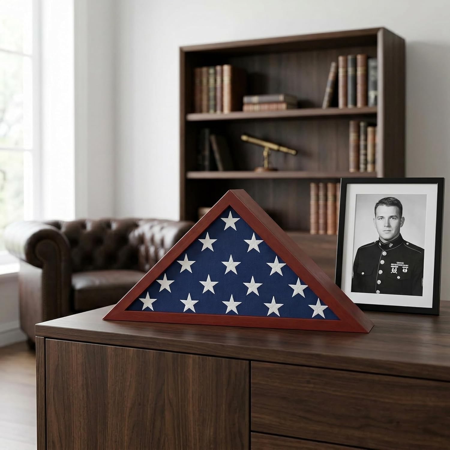 Triangular Mahogany Flag Case – Ideal for 5×9.5′ Burial Flags, Gift for Veterans