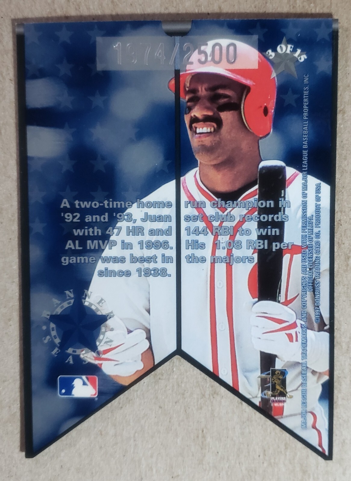1997 Leaf Banner Season Juan Gonzalez /2500 Texas Rangers #3