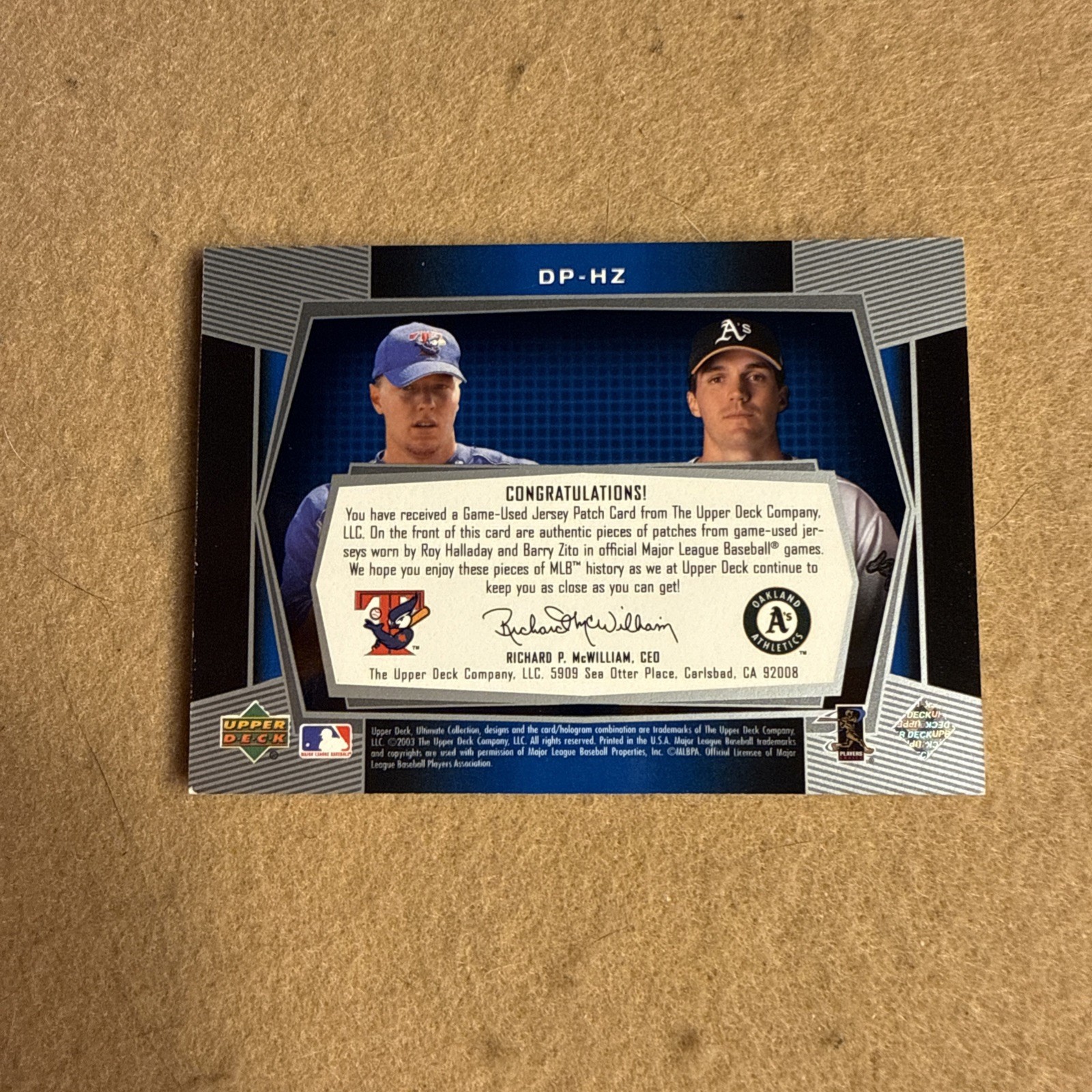 2003 Upper Deck Ultimate Collection – Dual Jersey Roy Halladay, Barry Zito DP-HZ