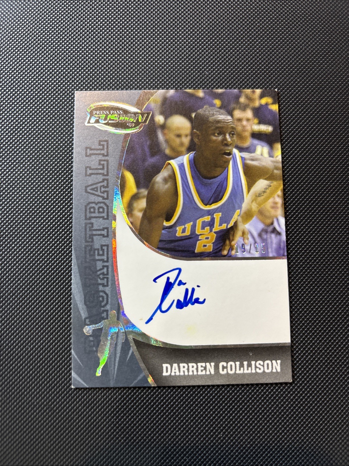 2009 PRESS PASS FUSION DARREN COLLISON RC AUTO UCLA SS-DC (Bad Edges)
