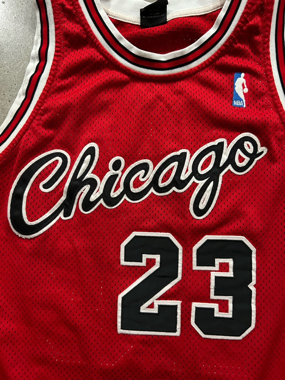 Michael Jordan Chicago Bulls Vintage Retro Authentic Nike NBA Jersey Size 44