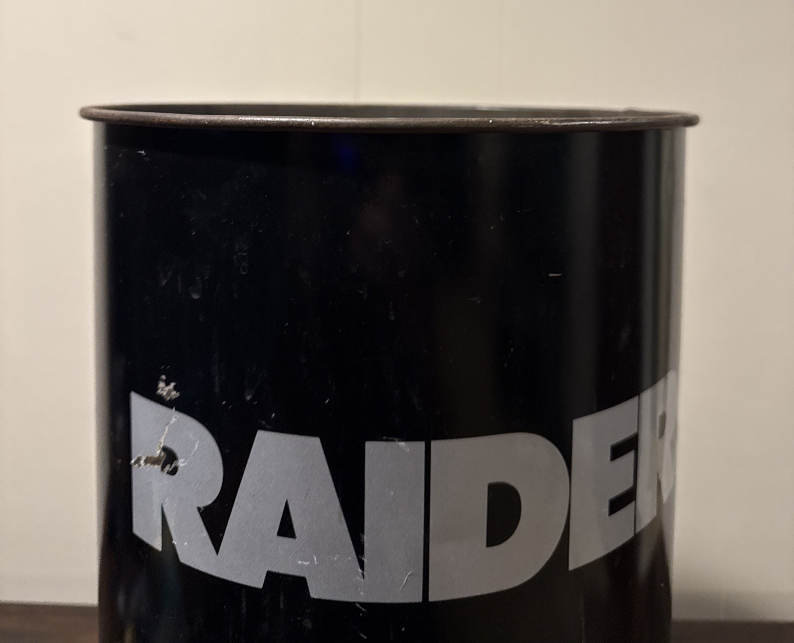 Vintage 1993 NFL Los Angeles/Oakland Raiders Metal Trash Can P&K Products