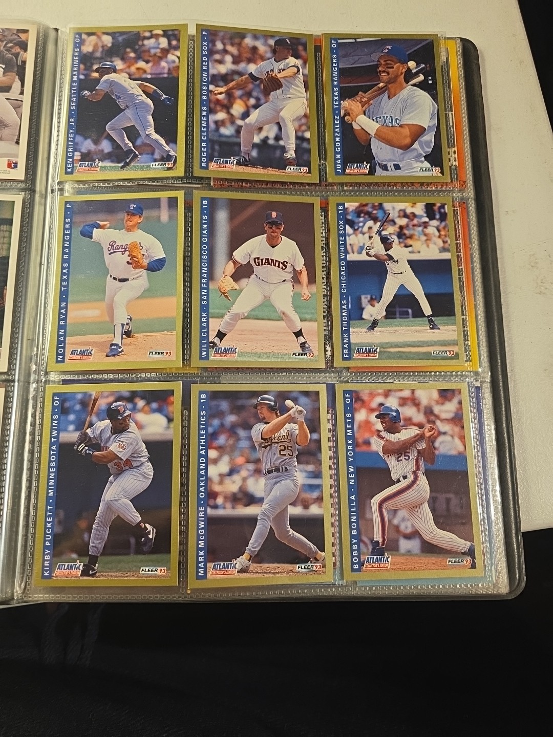 Sports Cards Binder With 10 Pages Of Cards