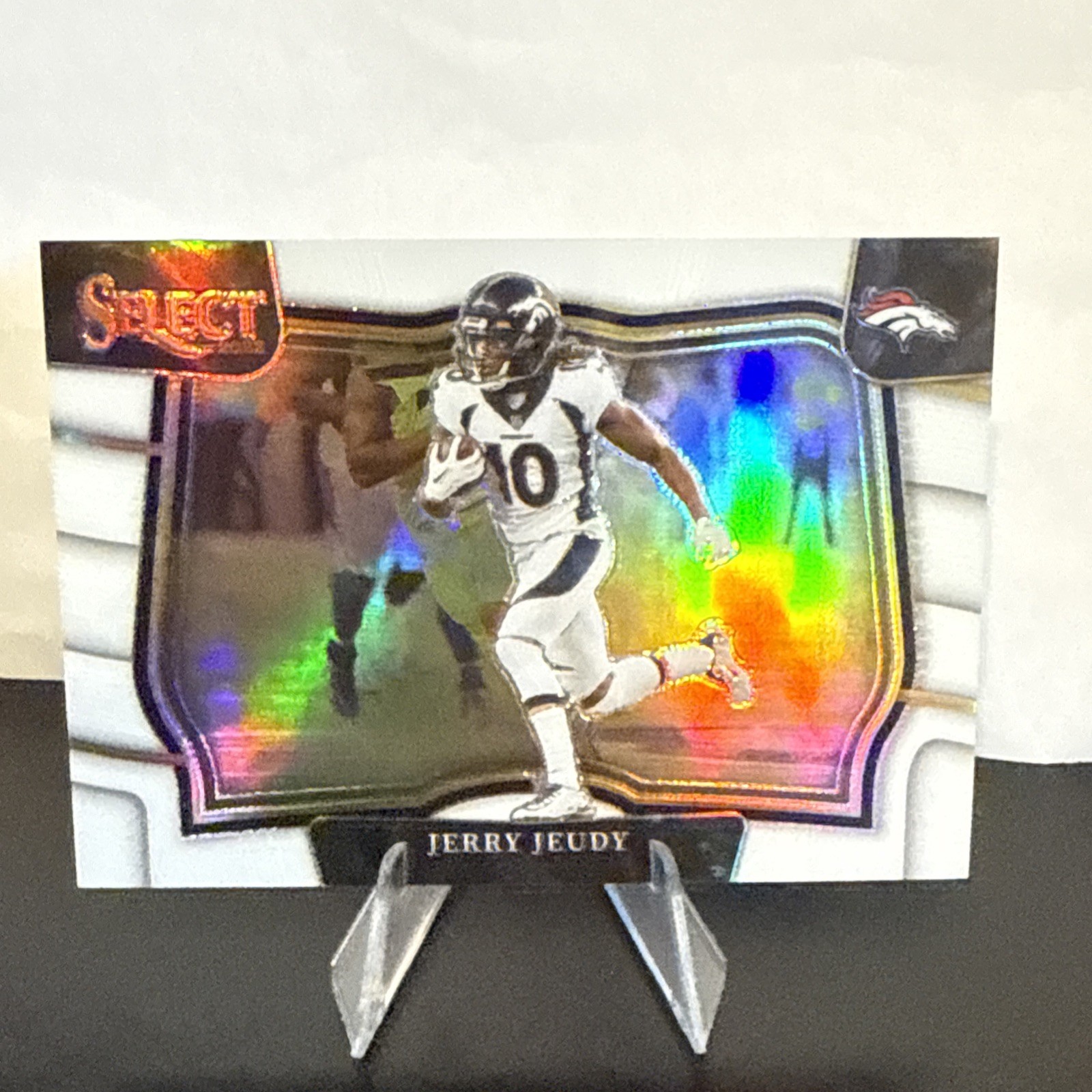 2022 Panini Select – Field Level Jerry Jeudy #486 – White Prizm /35