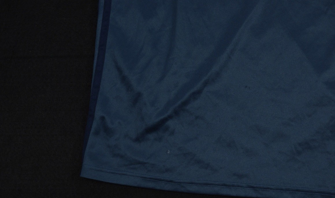 Blue Manchester United Training Kit – 2XL but fits like XL!!!