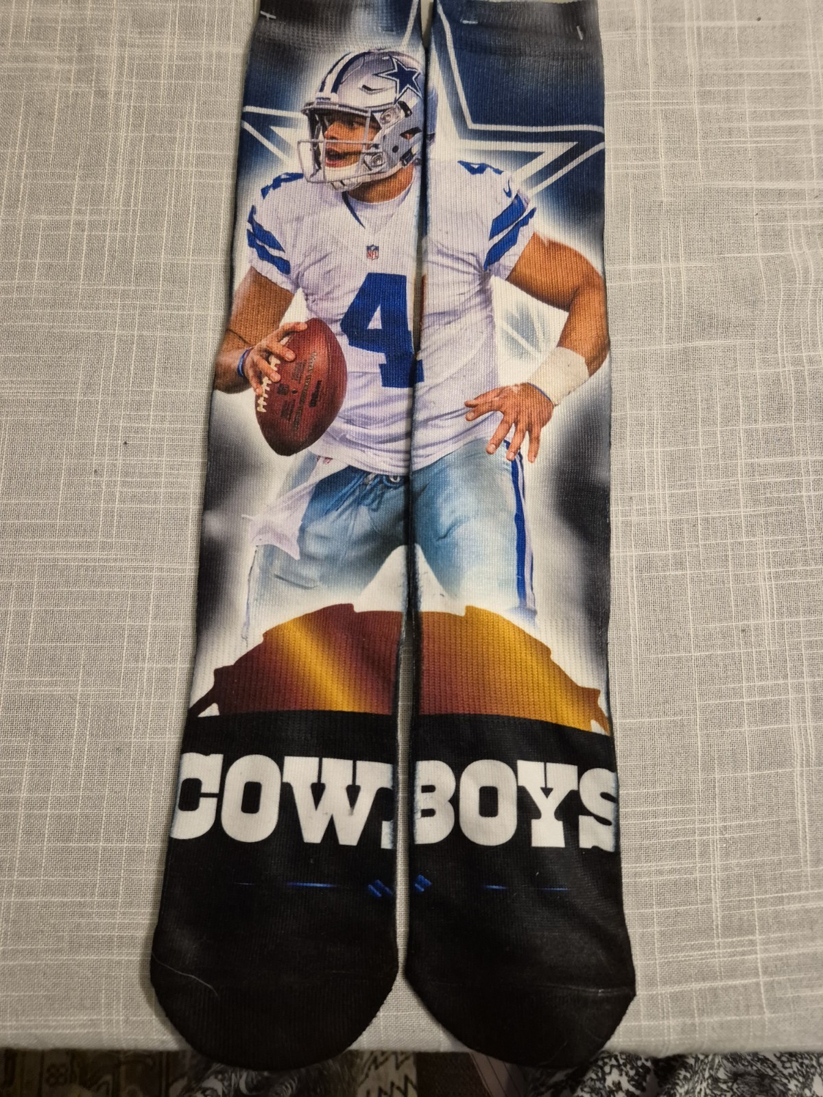 NFL TEAM APPAREL Dallas Cowboys #4 Large Men’s 10-13 NEW