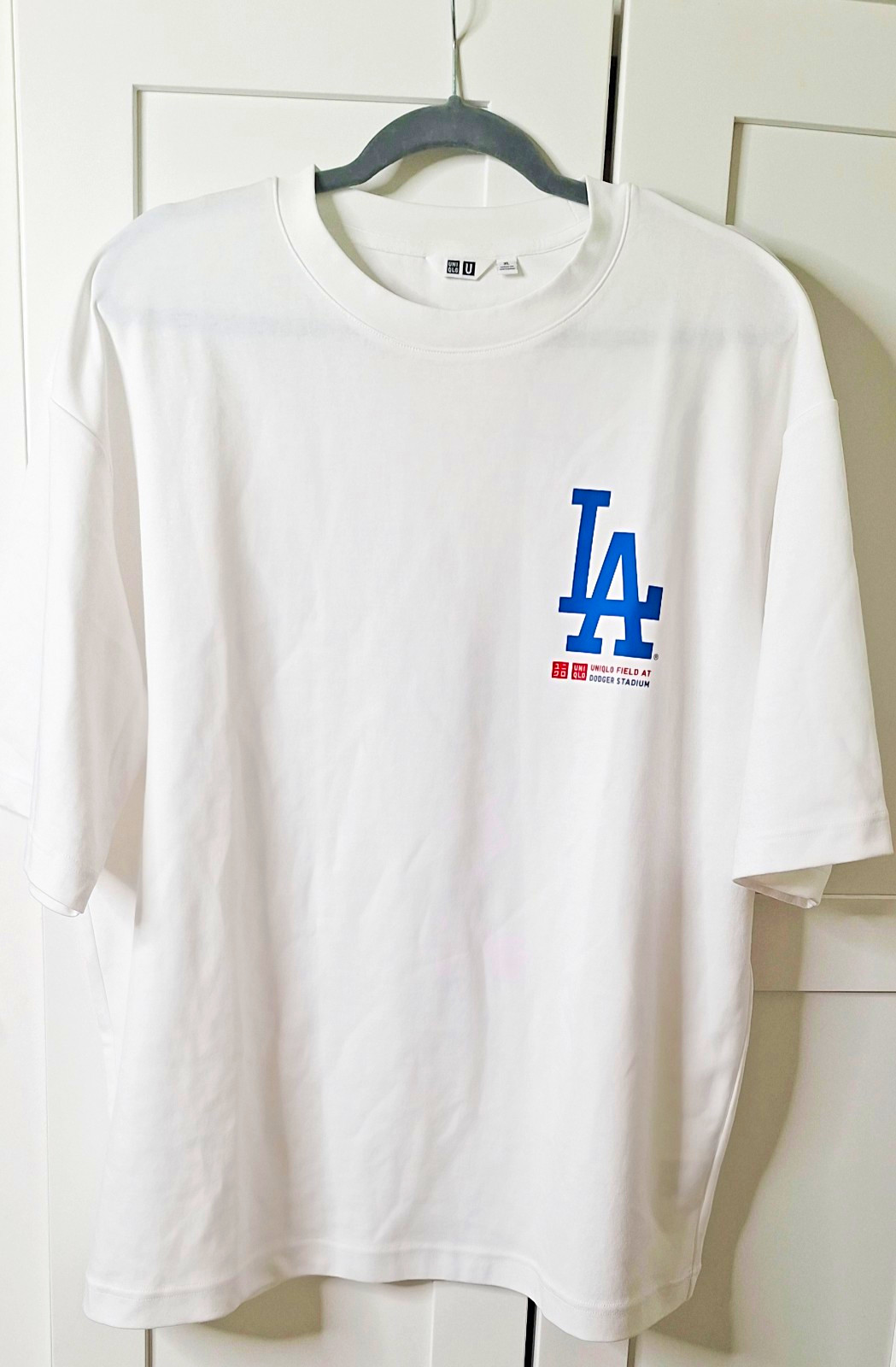 UNIQLO Los Angeles Dodgers MLB Baseball Shirt, White/Blue/Red, XL