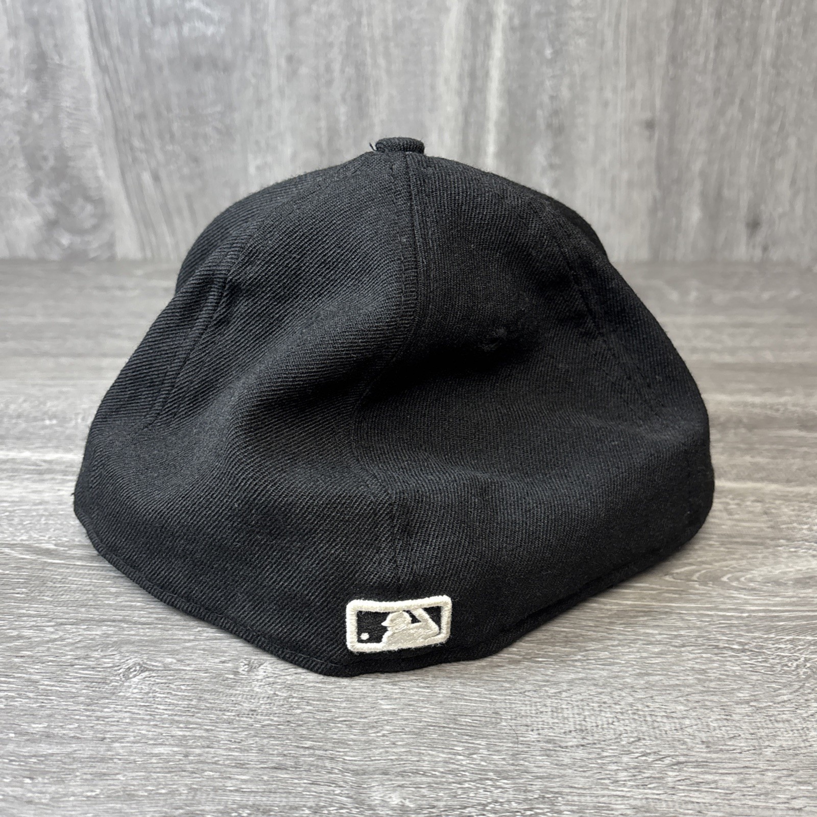 New Era 59Fifty Los Angeles Dodgers Solid Black Fitted Hat Size7 5/8 Used