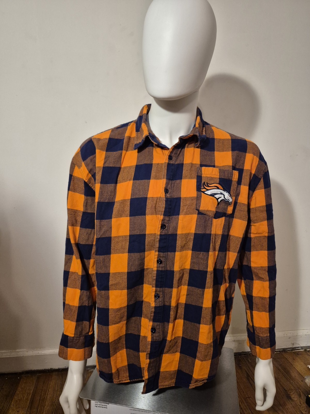 NFL Team Apparel Denver Broncos Men’s Plaid Flannel Long Sleeve Shirt L