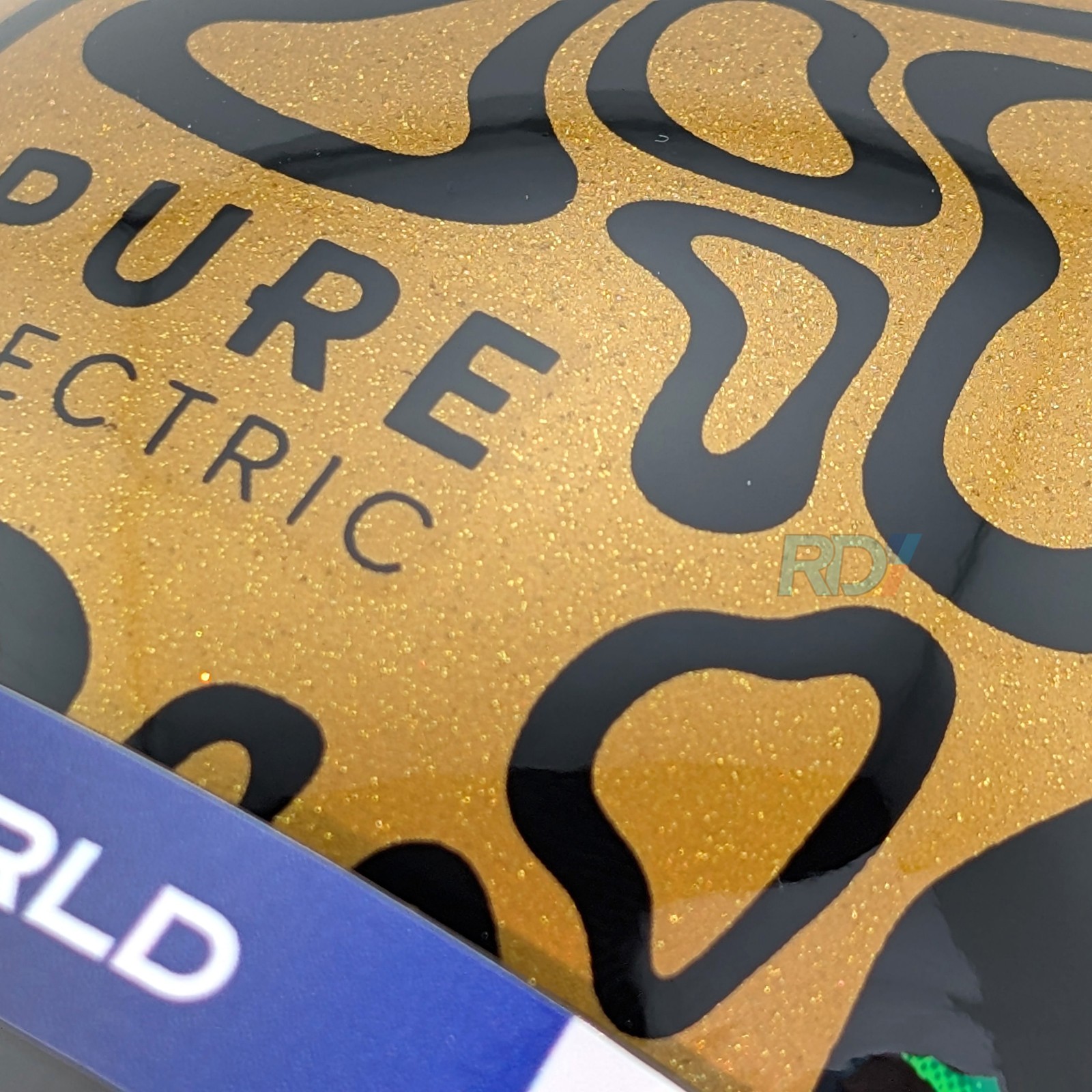 Lando Norris – World Champion Edition Mini Helmet – 1:2 Scale Bell F1 Helmet