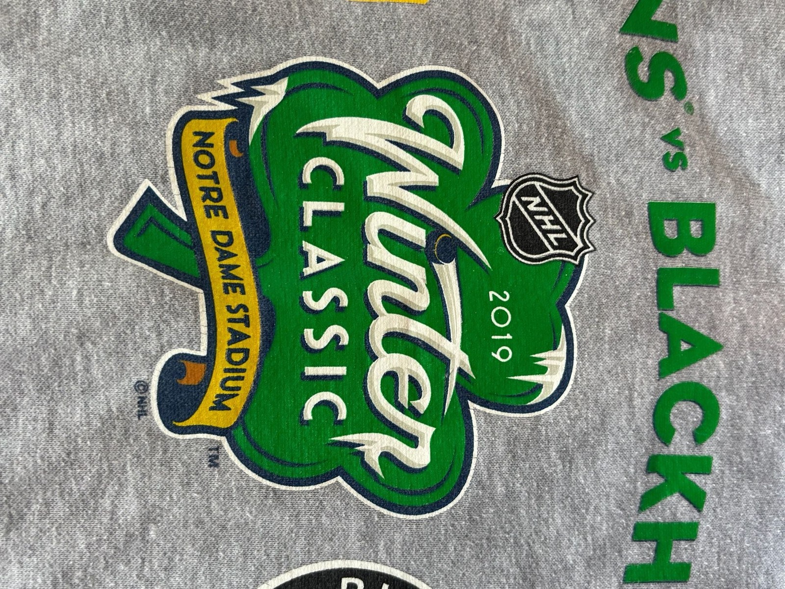 Fanatics 2019 NHL Winter Classic Bruins vs Blackhawks Hoodie Gray Size Large