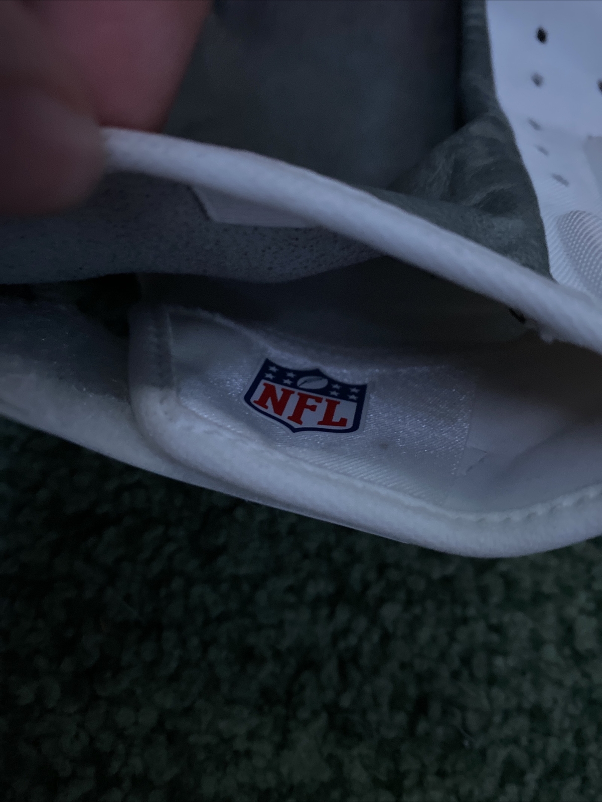 New England Patriots Game Worn Glove – Unspecified Player