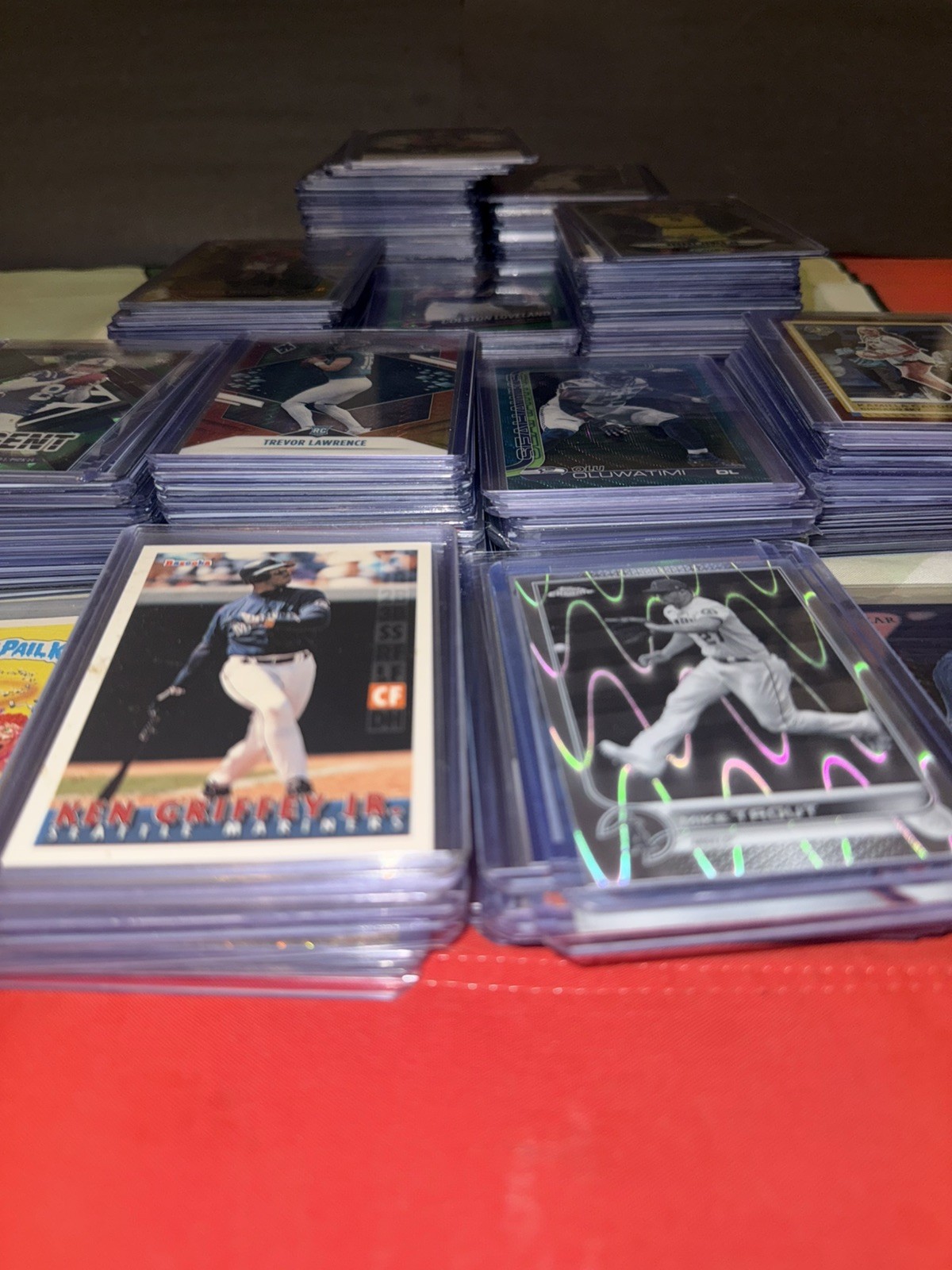 230+ Card Lot In Top Loaders – Over 100 Rookies – Check all Photos MLB NBA NFL