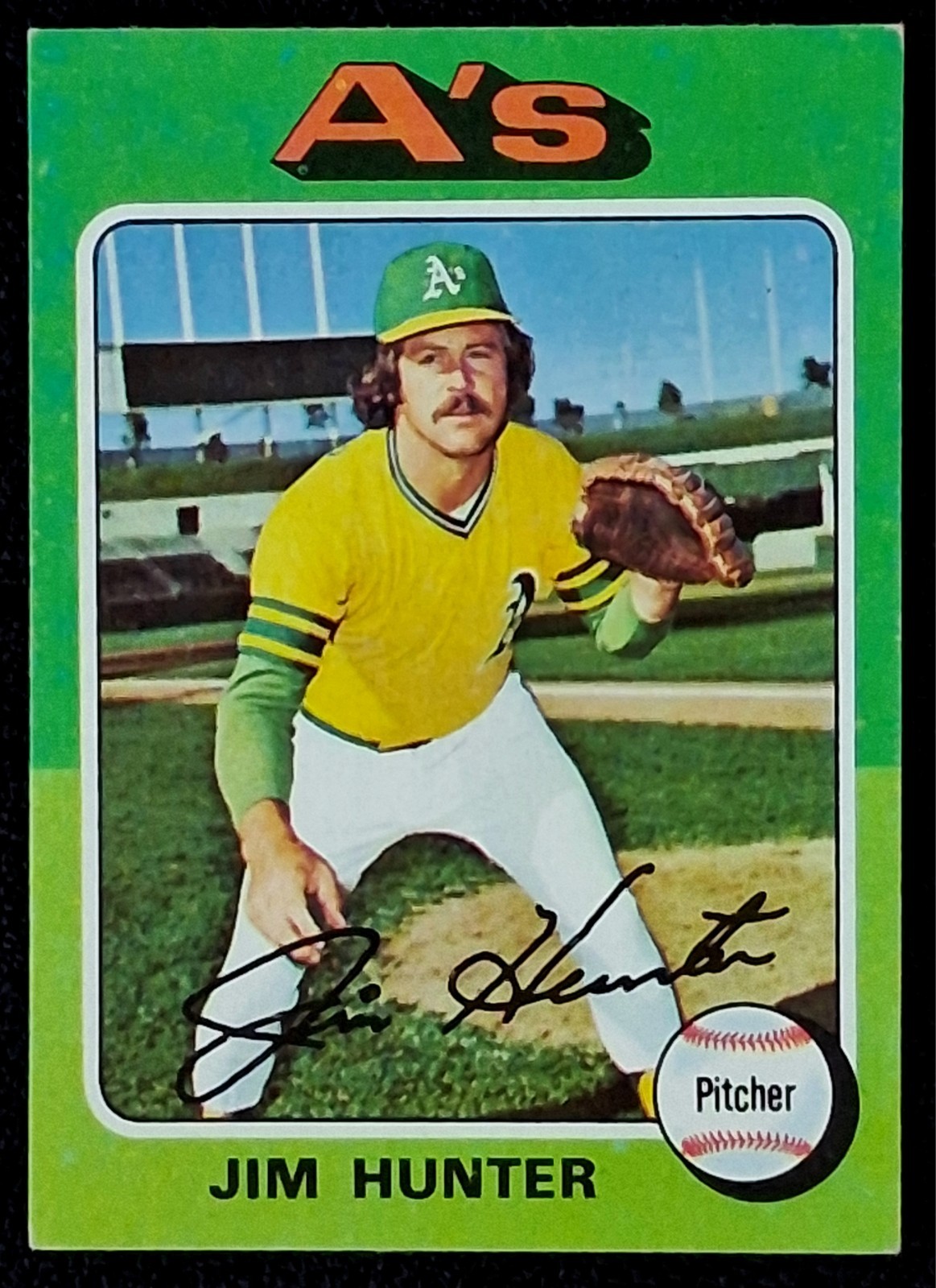 1975 Topps JIM Catfish HUNTER 230 Vintage HOF Oakland A’s Card EXMT Raw Sharp