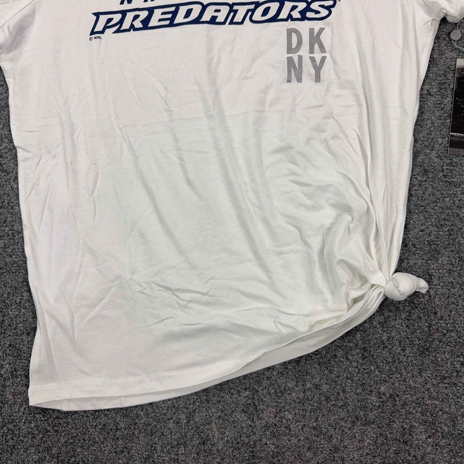 Nashville Predators Shirt Womens Medium White NHL Hockey DKNY Sport T-Shirt