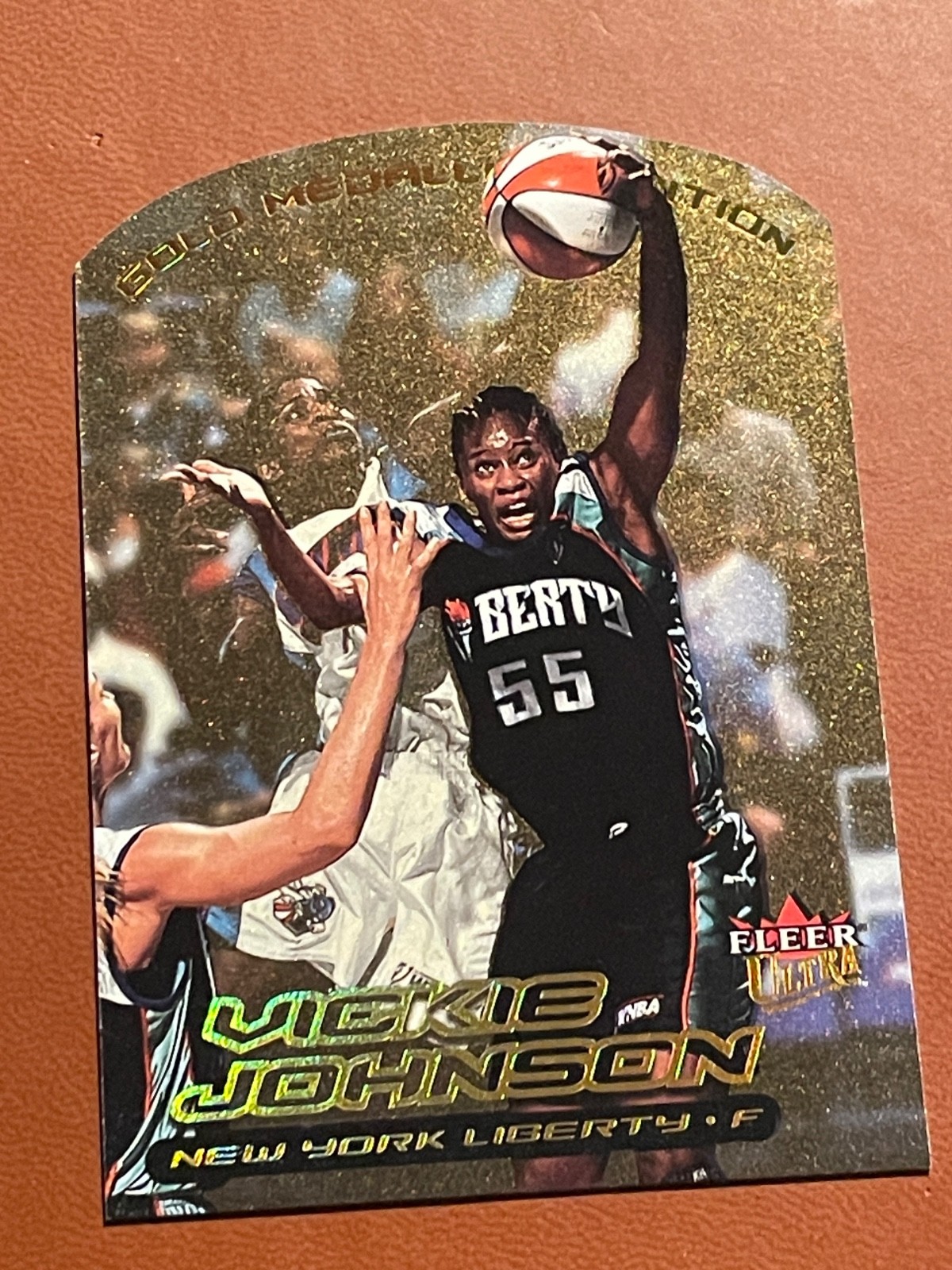 2000 Fleer Ultra WNBA – Vickie Johnson #16G Gold Medallion