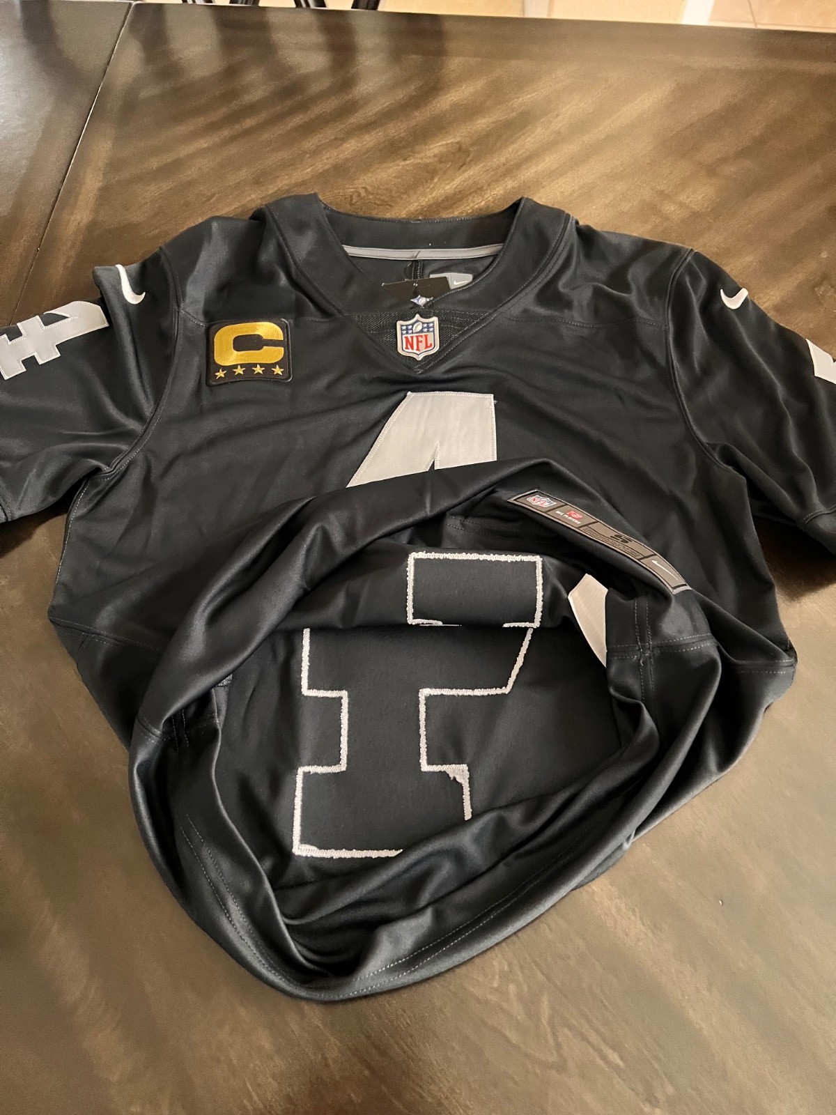 Nike Oakland Raiders Derek Carr Stitched Jersey – Gold Captain Patch