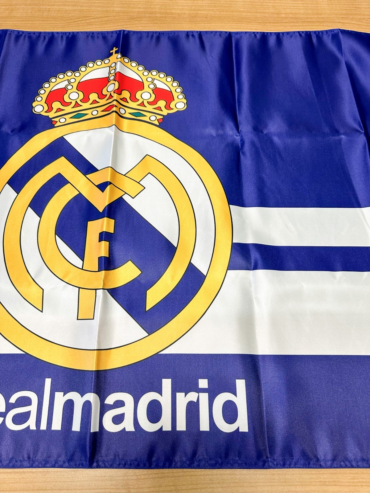 Real Madrid Classic Crest Satin Banner Flag – 120 × 70 cm (47.2” × 27.6”)