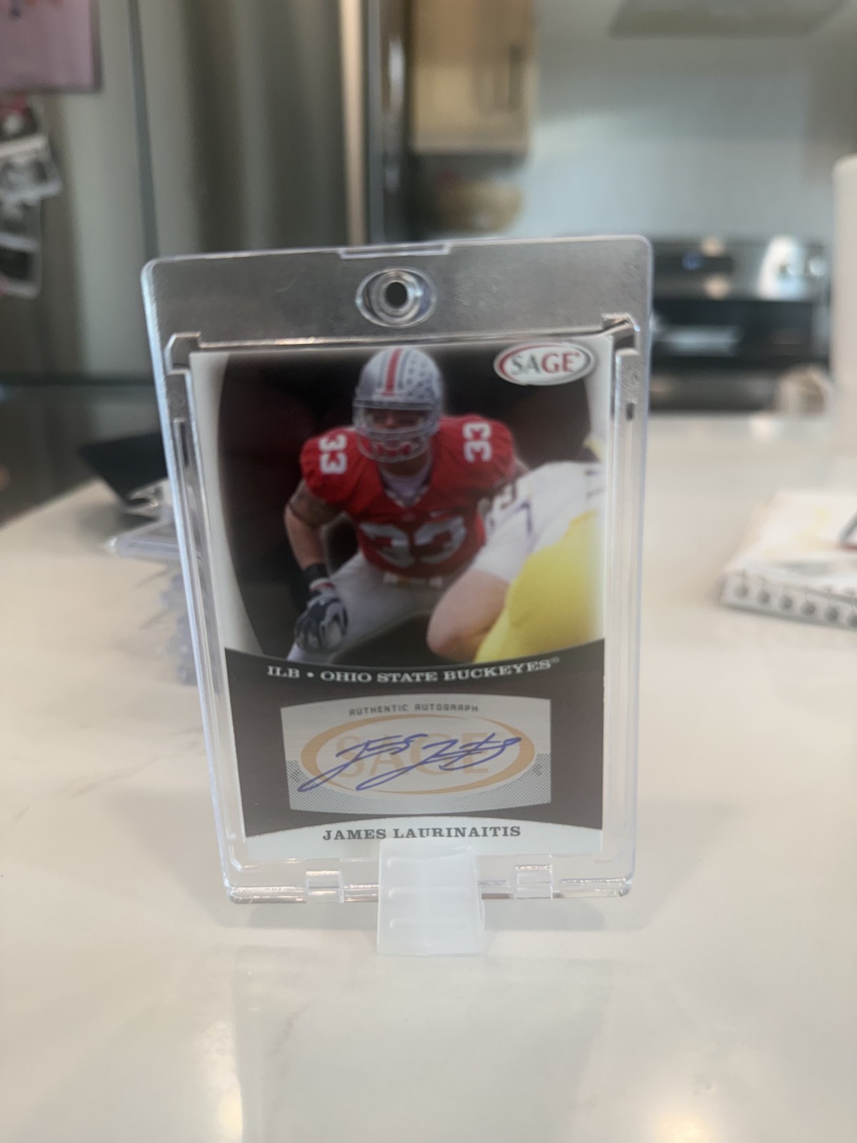 2009 SAGE – Autographs James Laurinaitis #A29 Silver /400 (AU, RC) Ohio State