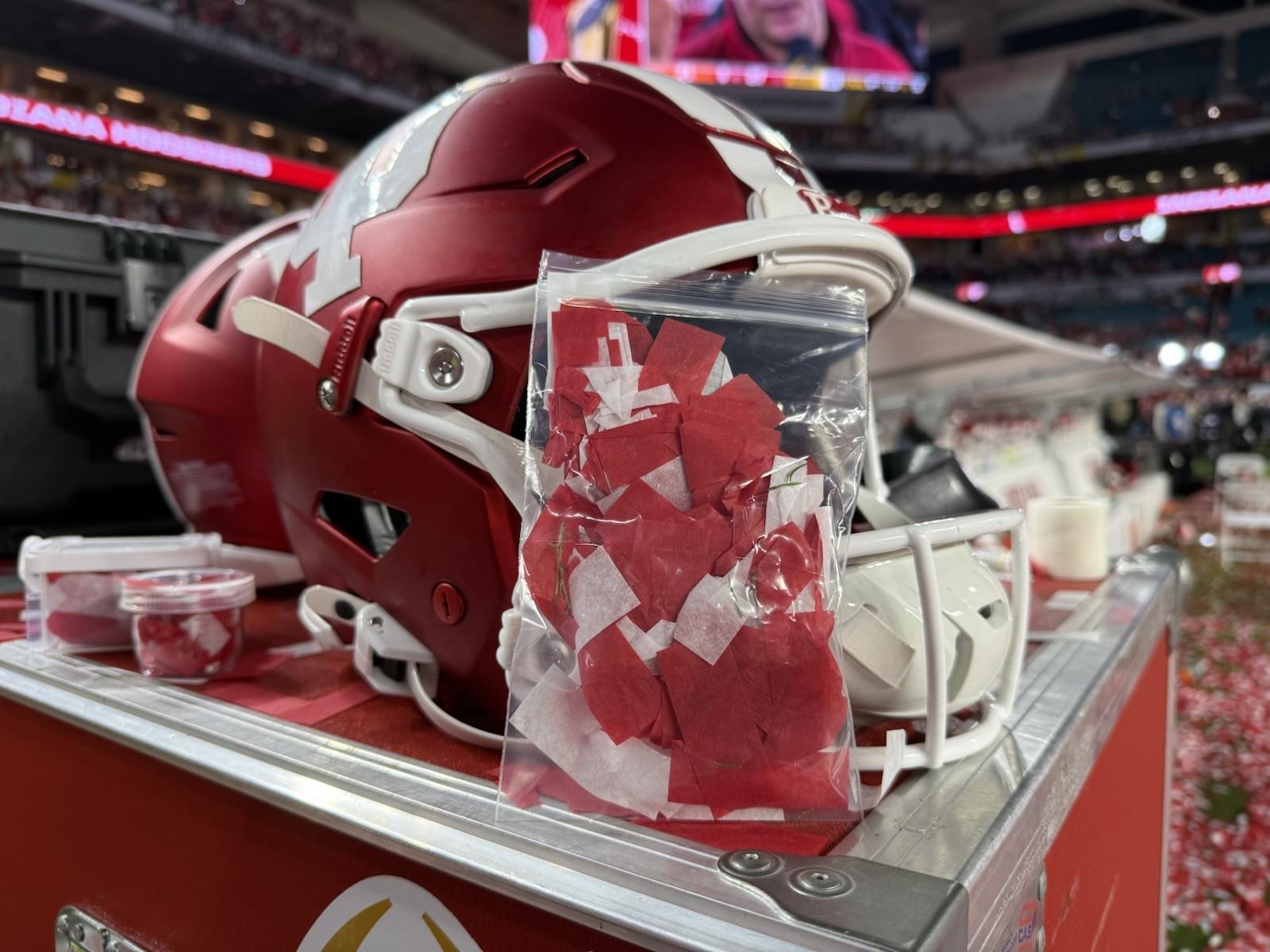 2026 INDIANA Hoosiers CFP National Championship Game On Field Confetti! – LARGE