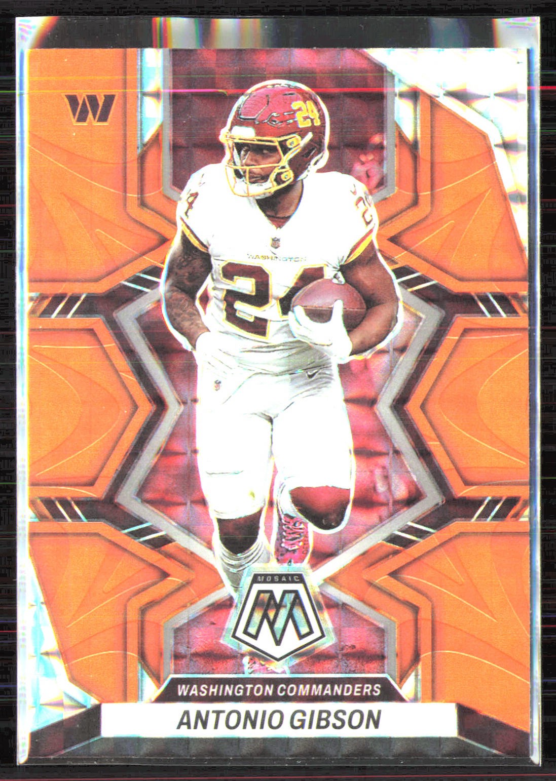 2022 Panini Mosaic #196 Antonio Gibson Mosaic Reactive Orange