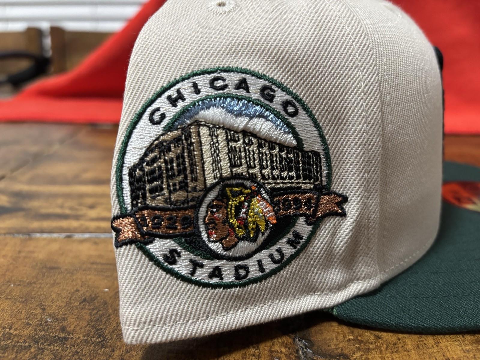 Chicago Blackhawks Chicago Stadium Stone Green New Era Fitted Size 7 7/8 Gray UV