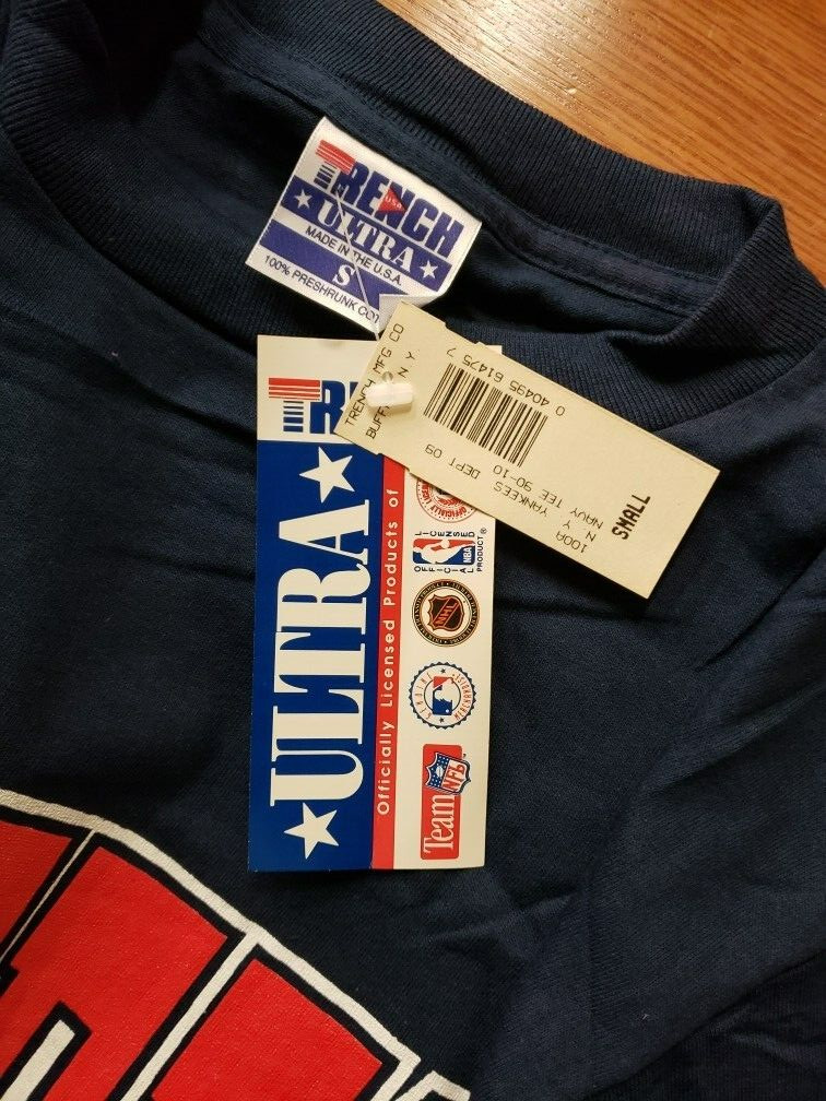 New York Yankees T-Shirt Men’s Small Cotton Trench Ultra New Old Stock 1990