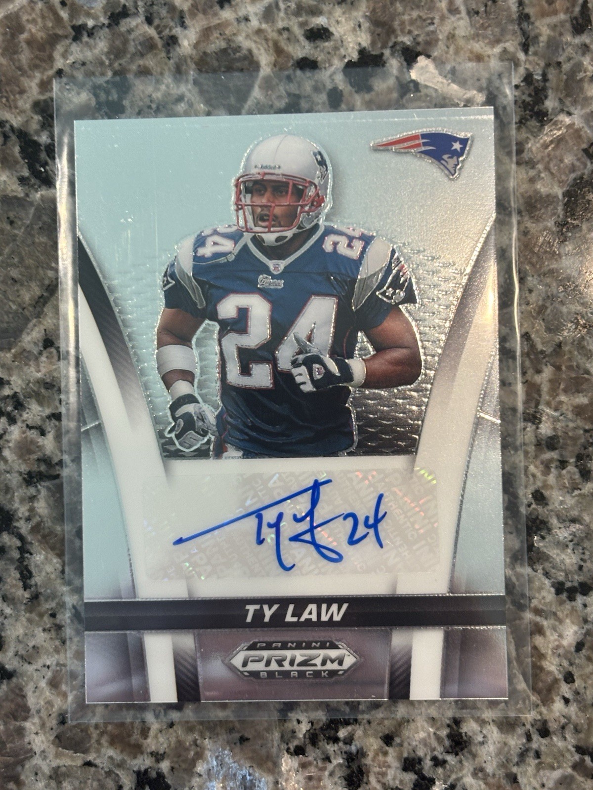 2025 Panini Prizm Black – Flashback Signatures Ty Law #FS-TLW (AU)