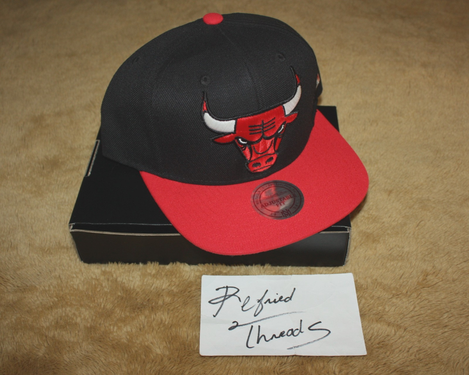 2016 Mitchell & Ness Bulls Snapback Hat Black Red NBA Side Logo NZU07 Wool Blend