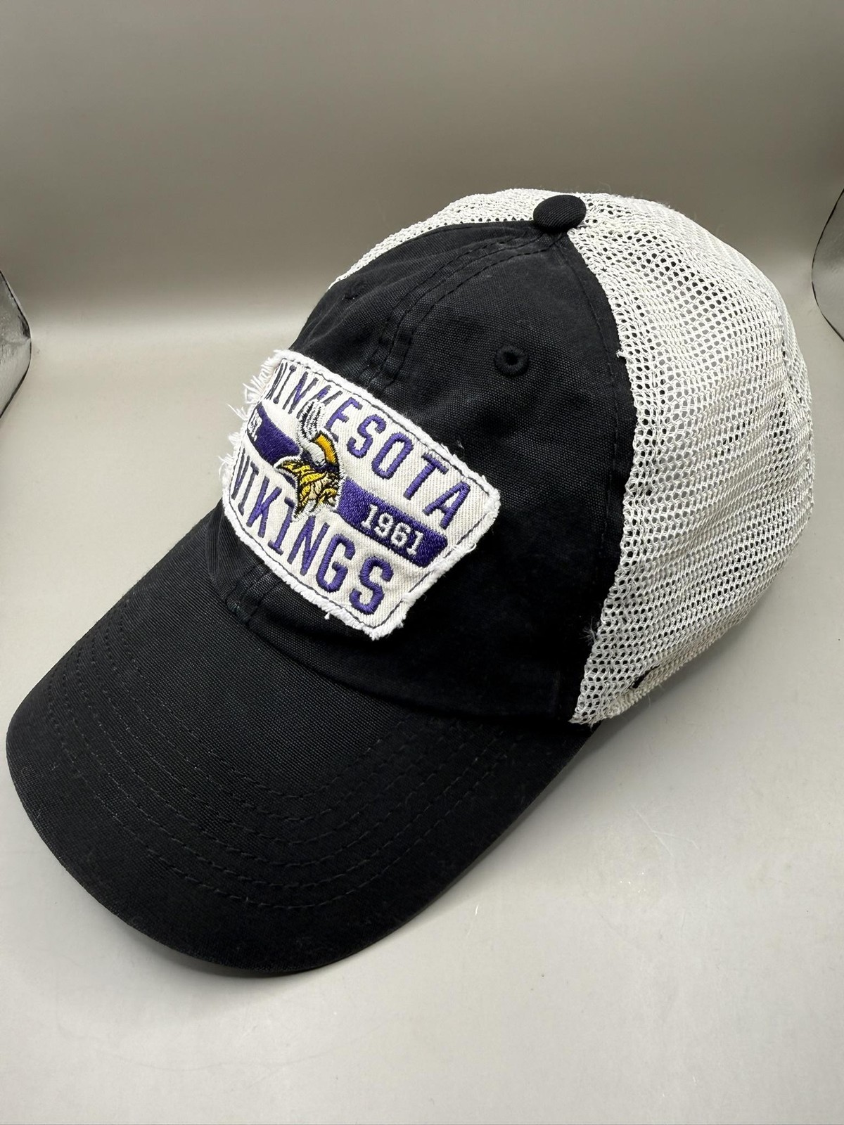 Minnesota Vikings Hat Cap Snap Back Mens One Size Black NFL Football Trucker ’47