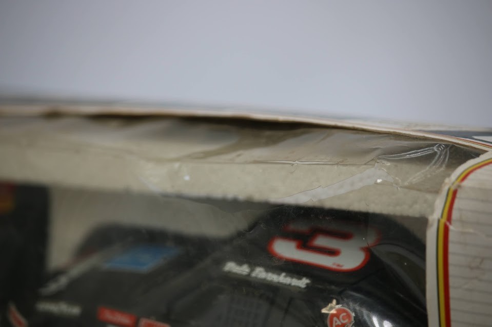 Dale Earnhardt Sr #3 RC Chevy Lumina 1/16 Scale New Boxed NASCAR