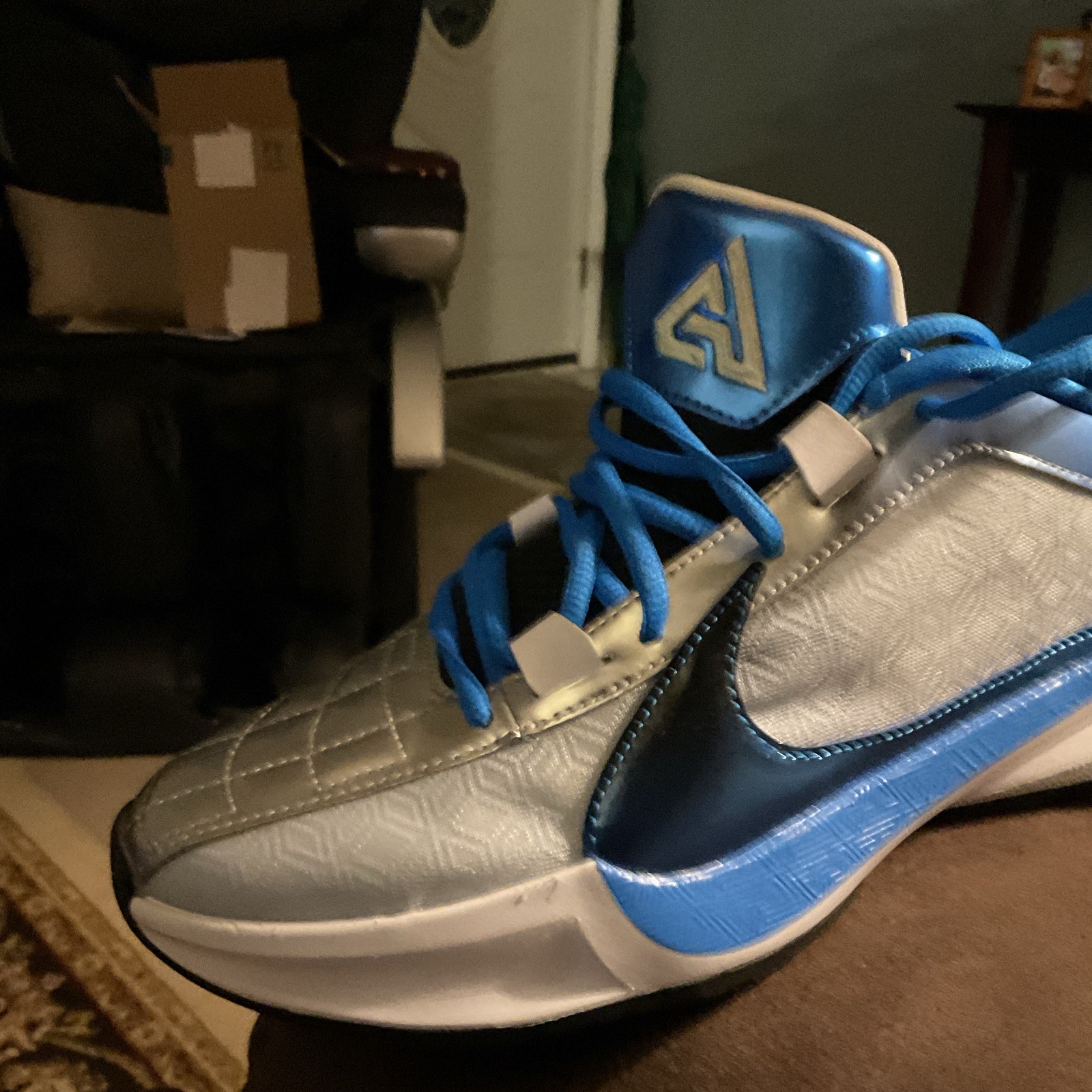 New Signed Basketball Shoe Sneaker Blue Silver White “34” Autographed Tongue