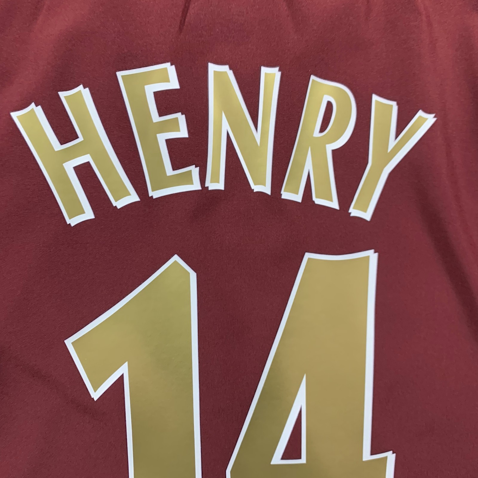 Thierry Henry Arsenal 2005/2006 Home Jersey – Retro Jersey – Mens Sizes – NWT