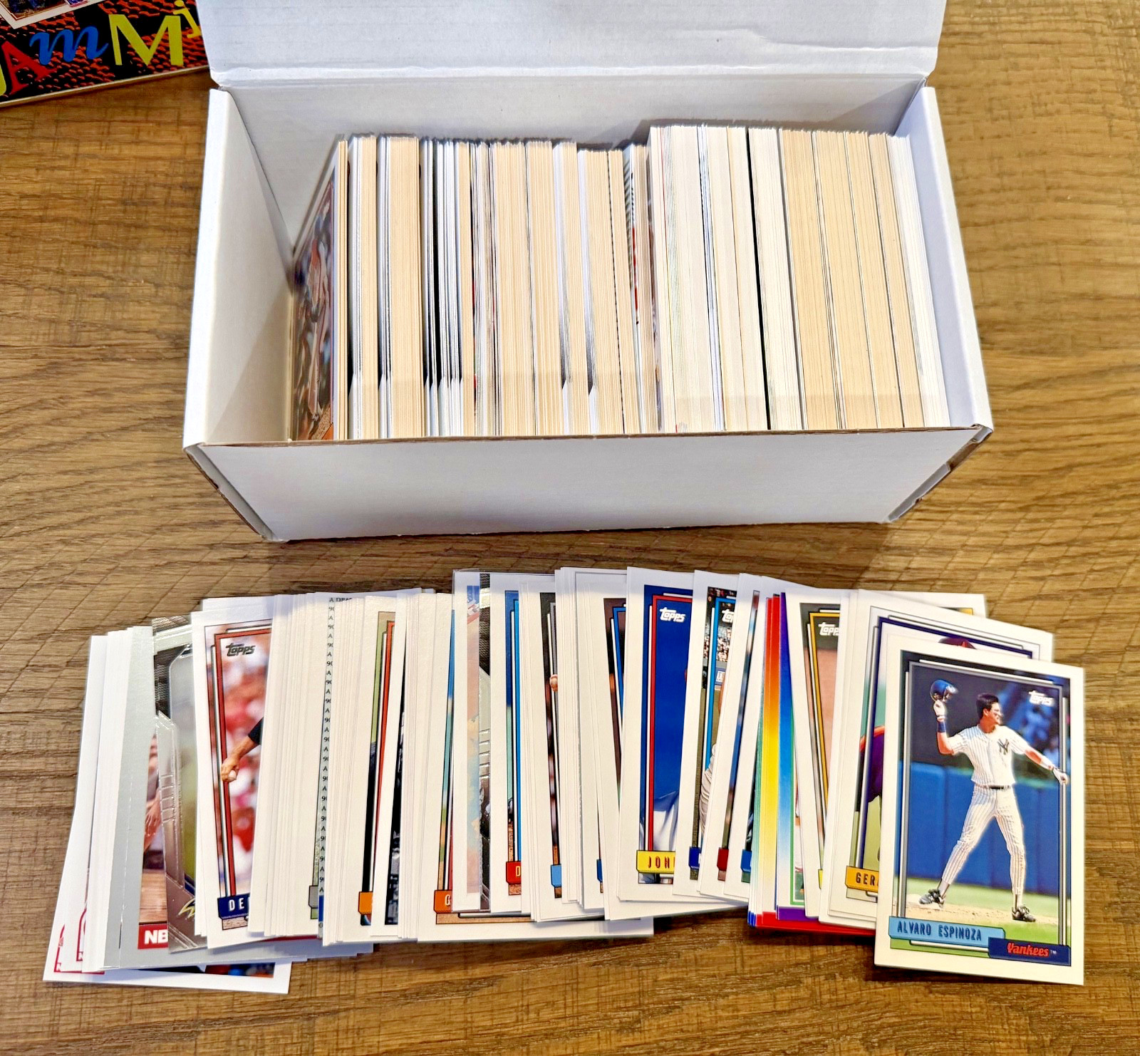 800+ Sports Card Lot Baseball Basketball Football Vintage Stars RCs Inserts