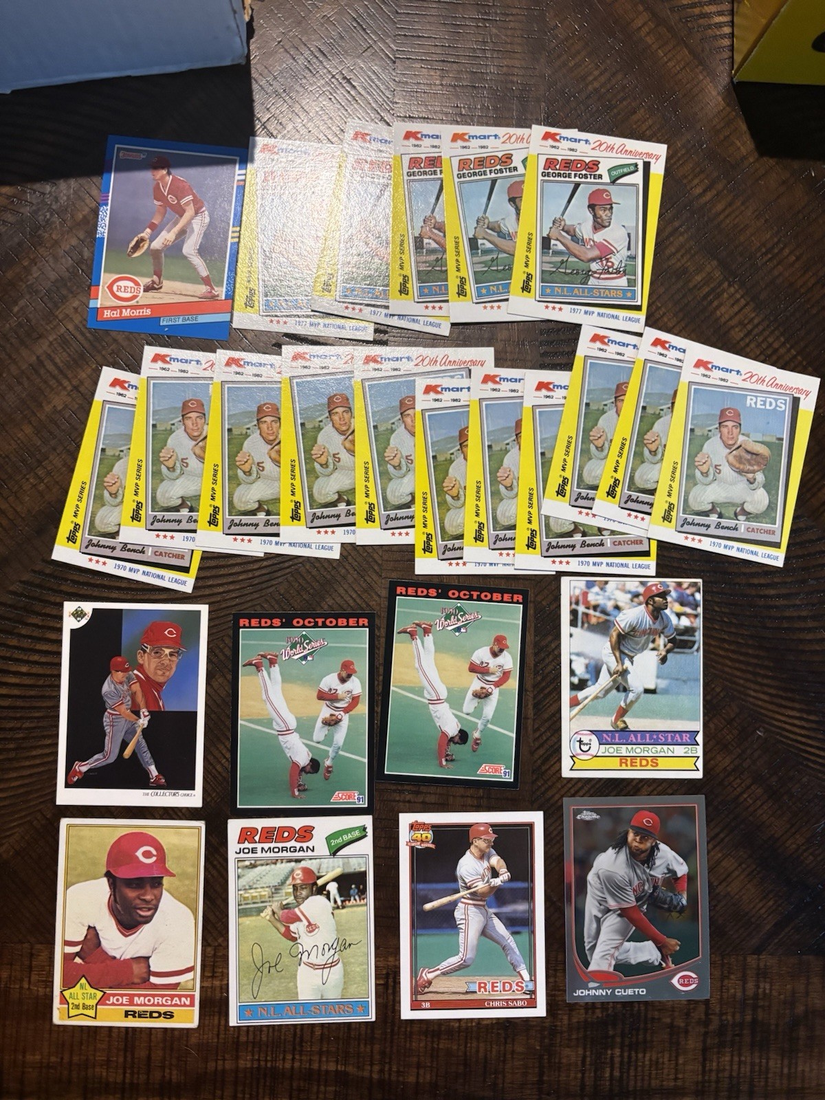 Lot Of 3200 Cincinnati Reds #3 Joey Votto, Tom Seaver, Barry Larkin Johnny Bench