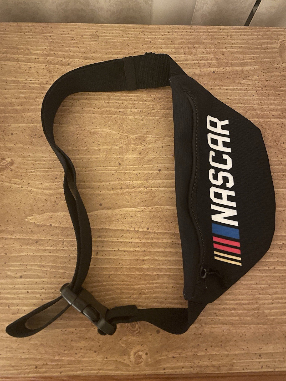 NASCAR Logo Fanny Pack Bag Pouch Adjustable Fan Rewards Car Racing Daytona New 1