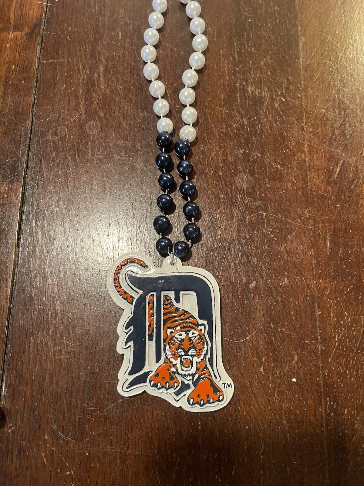 Detroit Tigers Mardi Gras Bead Necklace 2006 Lucite Resin MLB 22”” Length
