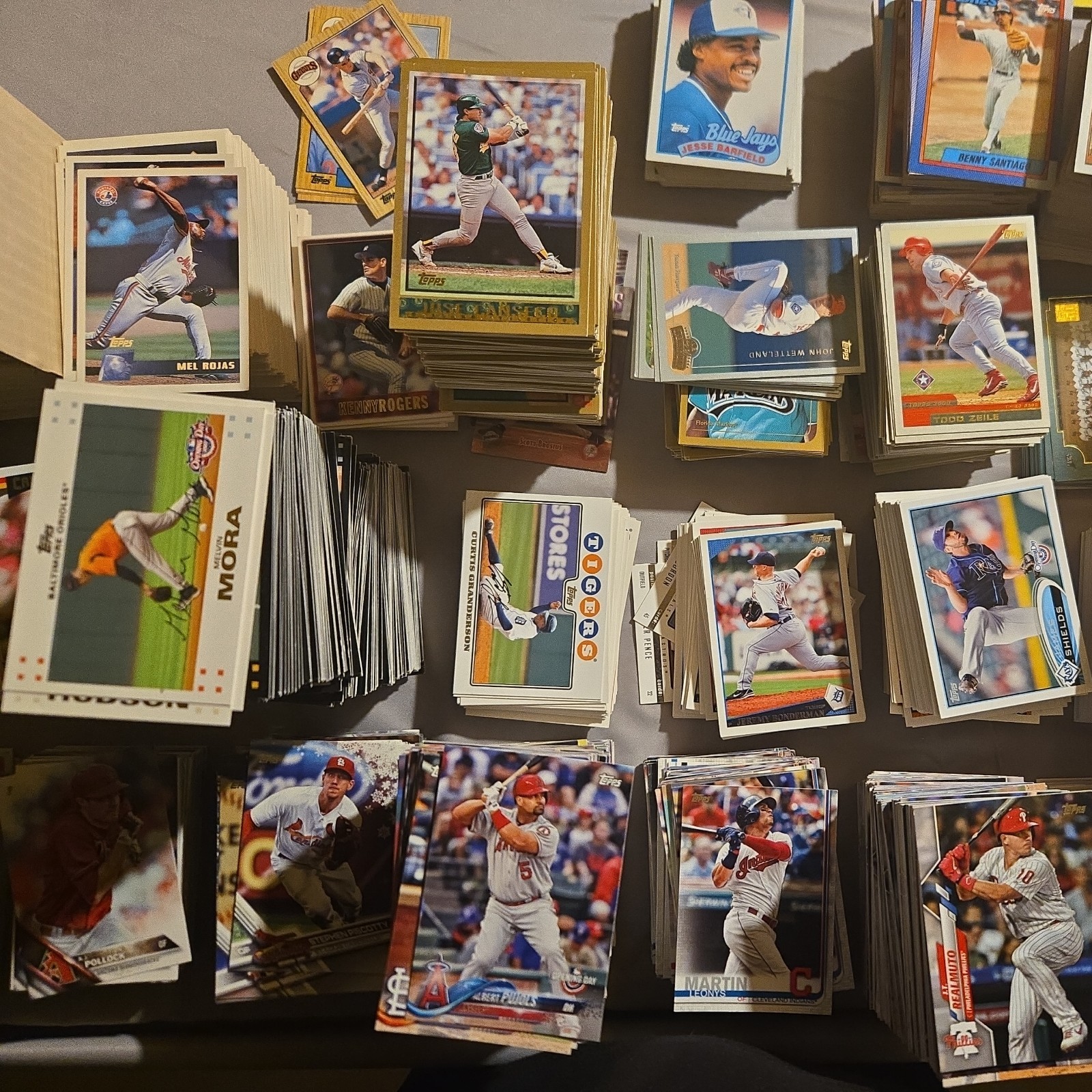Mixed LOT Baseball Cards 80’s-90’s 450+ Cards. Unopened Packs, Hof F, and More.