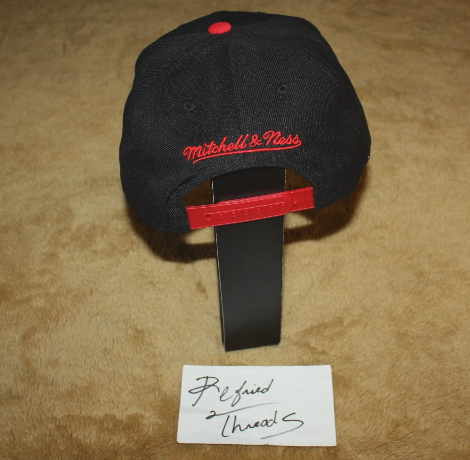 2016 Mitchell & Ness Bulls Snapback Hat Black Red NBA Side Logo NZU07 Wool Blend