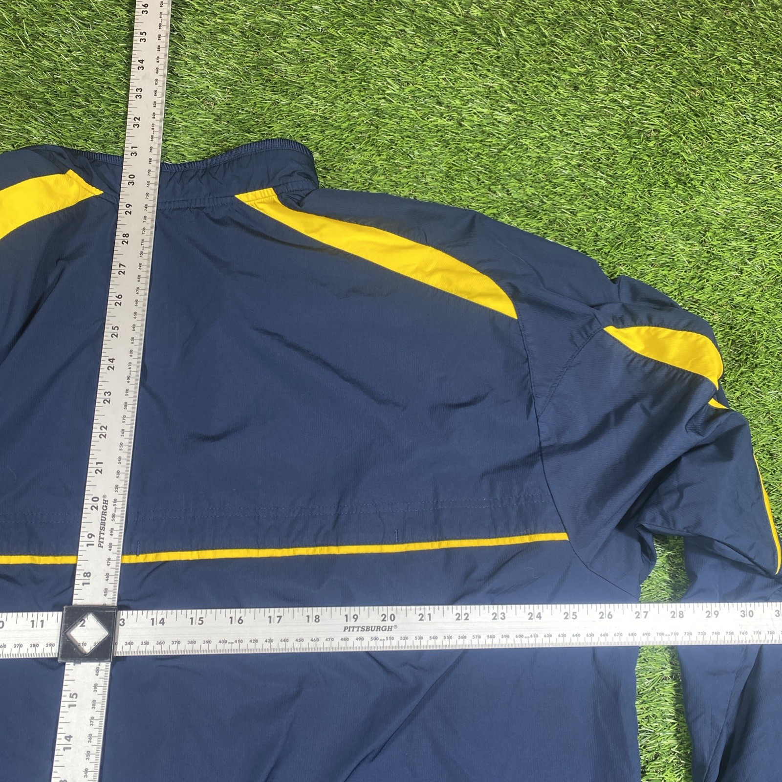 VTG Marquette Golden Eagles Basketball Nike Jacket Mens 2xl NCAA Windbreaker