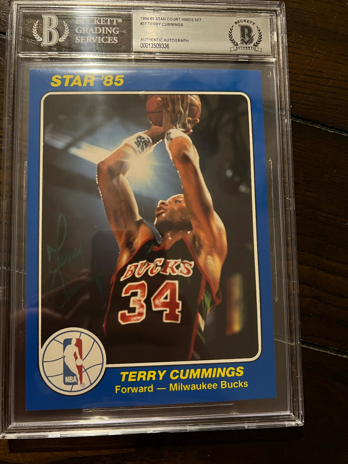 1984-85 Star Court Kings 5 X 7 #37 Terry Cummings BGS BAS Authentic Autograph