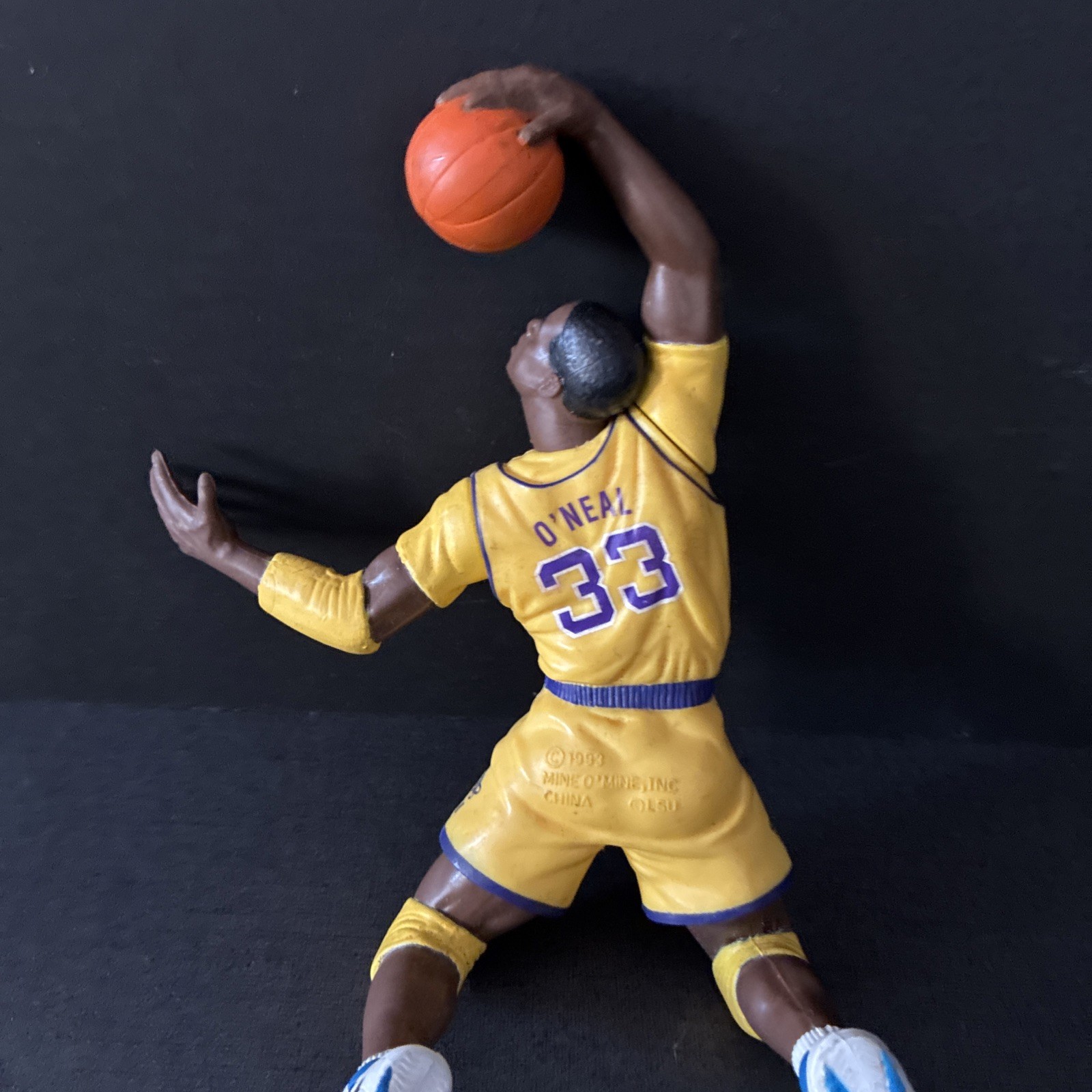 Shaq Attack SHAQUILLE O’NEIL Jammin’ Giant LSU Kenner 6″ Figure 1993 NO STAND