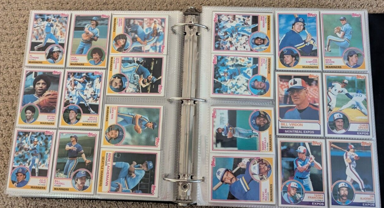 1 album of 1060 baseball cards all in super great condition