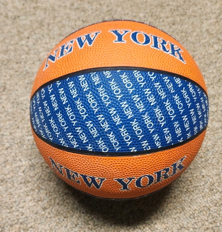 Vintage 90s New York Mini Basketball 7″ inch