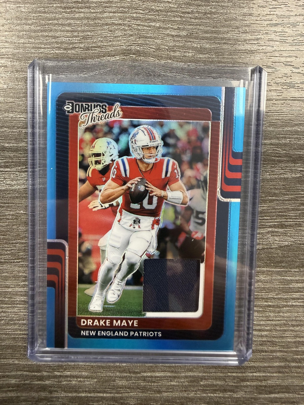 2025 Donruss Optic #DTBH-DME Drake Maye Donruss Threads Neon Blue