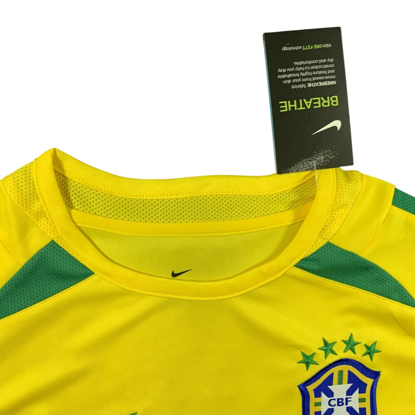 Ronaldo #9 Brazil 2002 World Cup Home Jersey – Men’s Retro Soccer Shirt – NEW