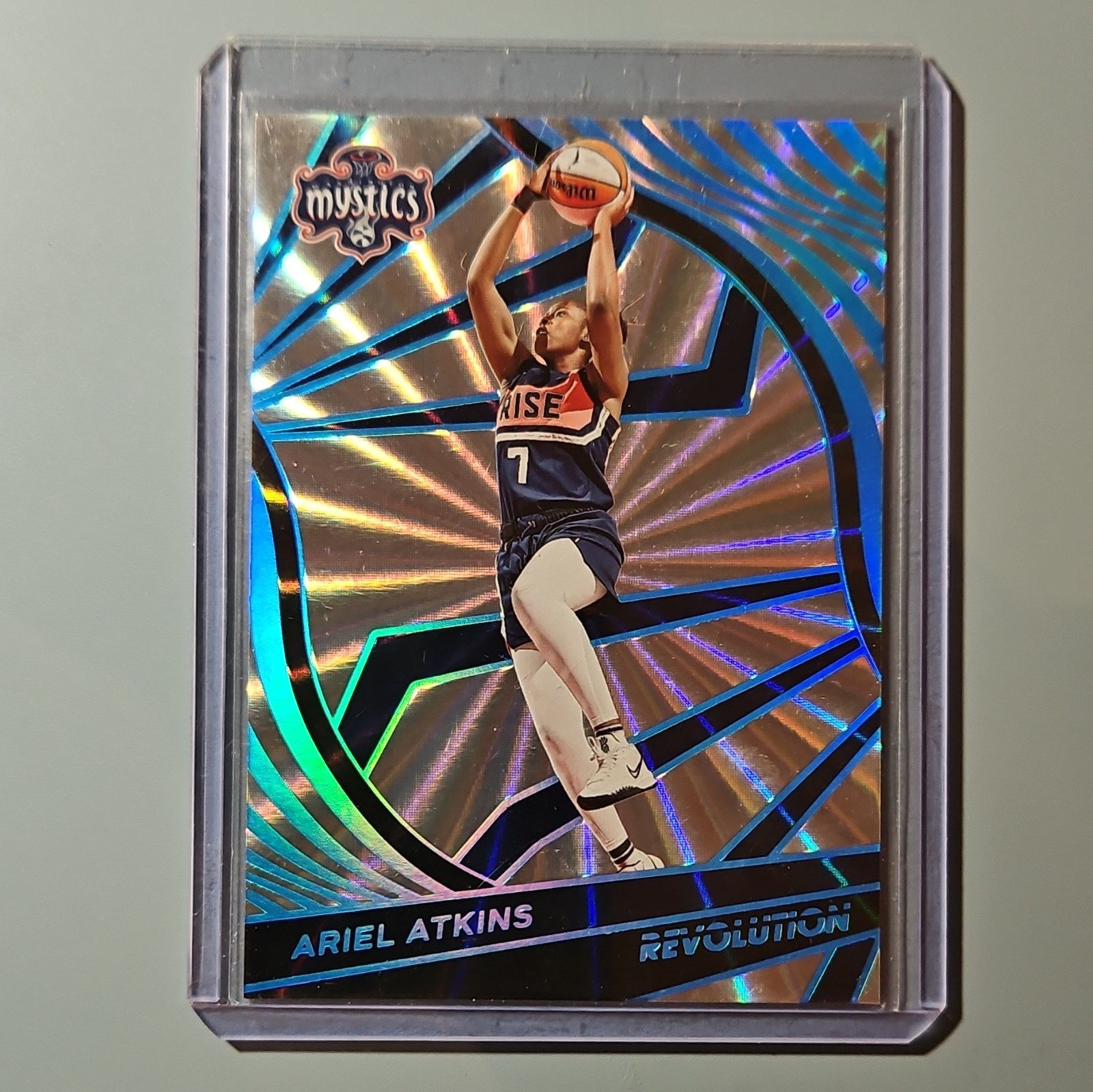 Panini 2022 Revolution WNBA Sunburst Ariel Atkins #39 Washington Mystics /75