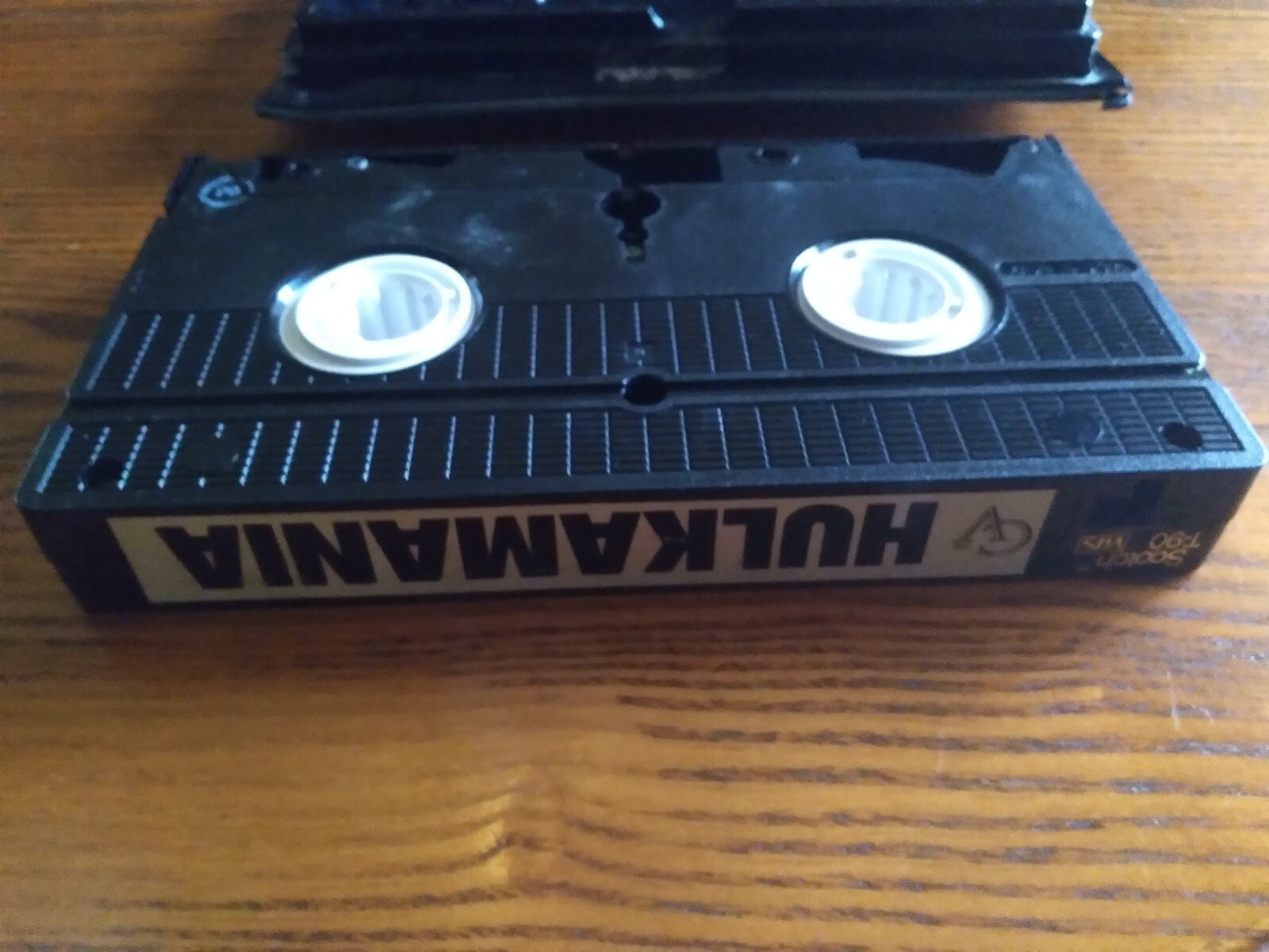 AUTOGRAPHED BY HULK HOGAN: “HULKAMANIA: The Best of Hulk Hogan” VHS (1985) VG!