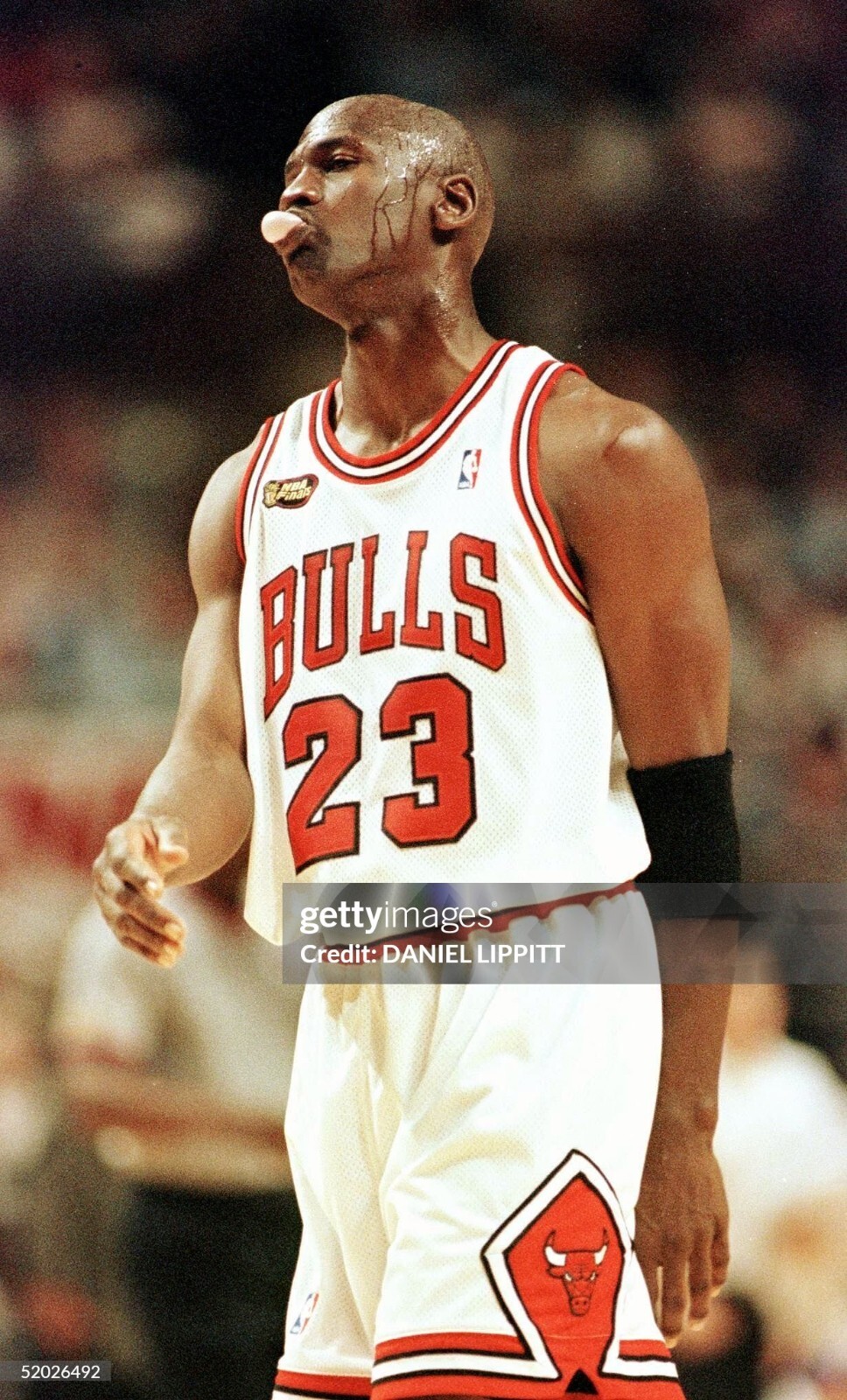 100% Authentic Michael Jordan Mitchell Ness 97 98 Finals Bulls Jersey Size 36 S
