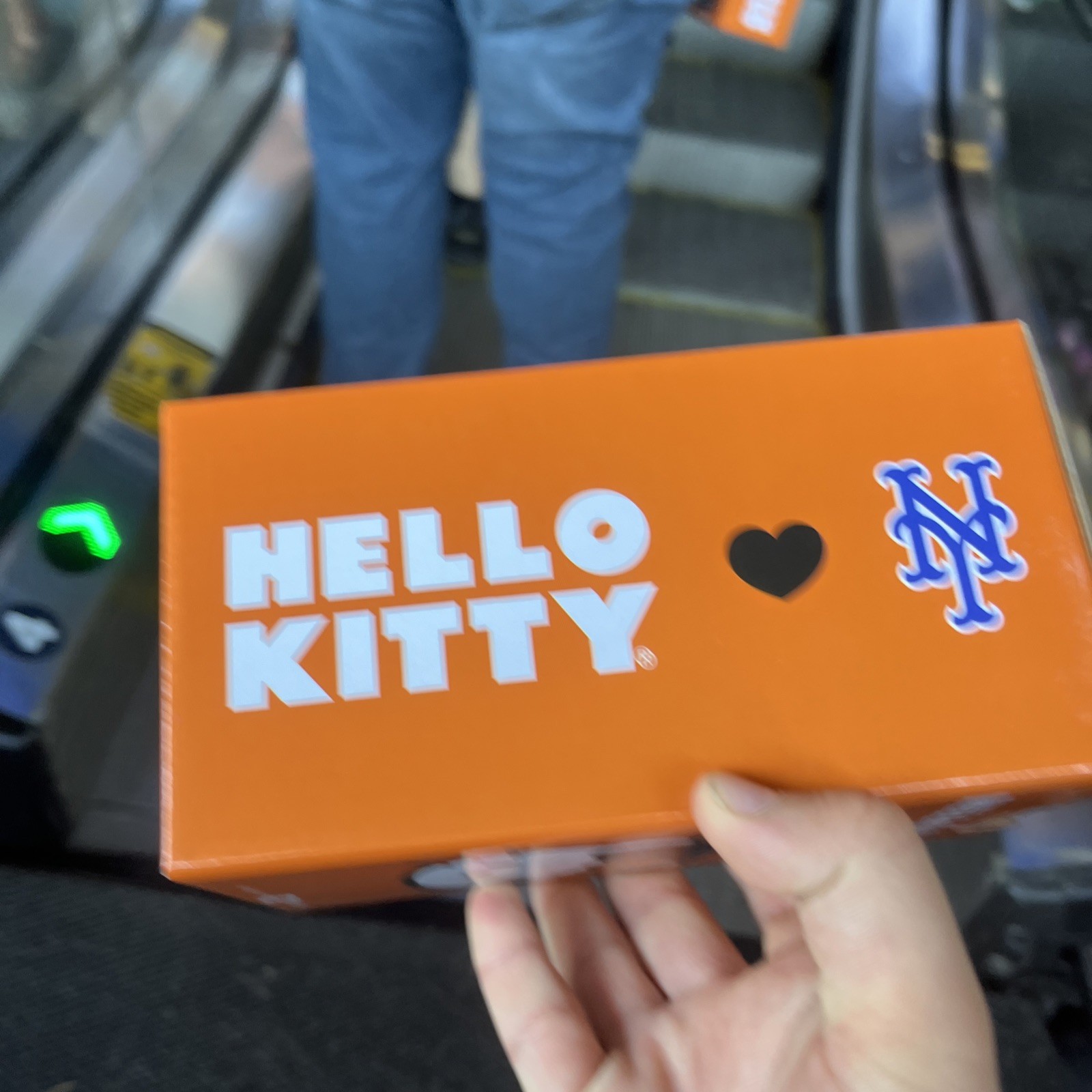 New York Mets 2026 Hello Kitty Bobblehead SGA 6-13 limited edition NEW *IN HAND*